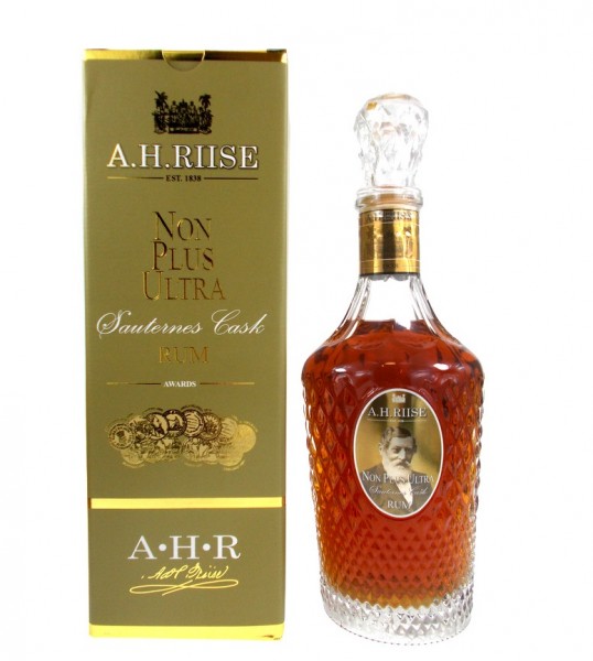 A.H Riise Non Plus Ultra Sauterne 30 ANS